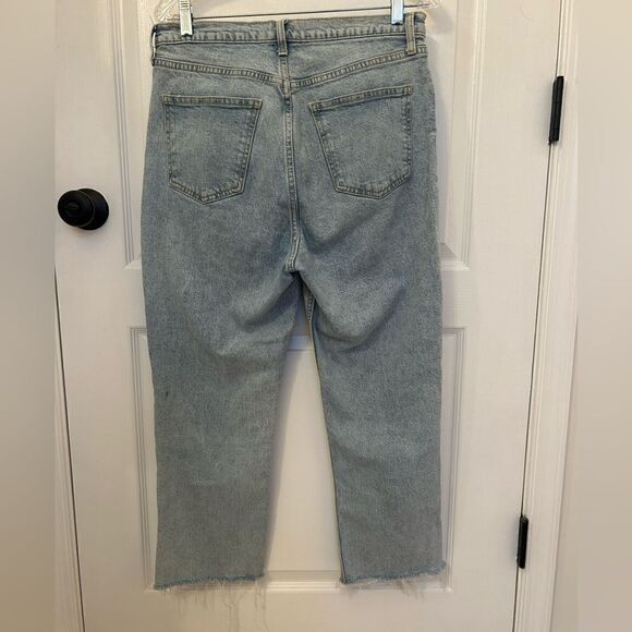 Zara Women’s Light Wash Denim Button Fly Jeans Size 10 Jagged Hem - Picture 2 of 11